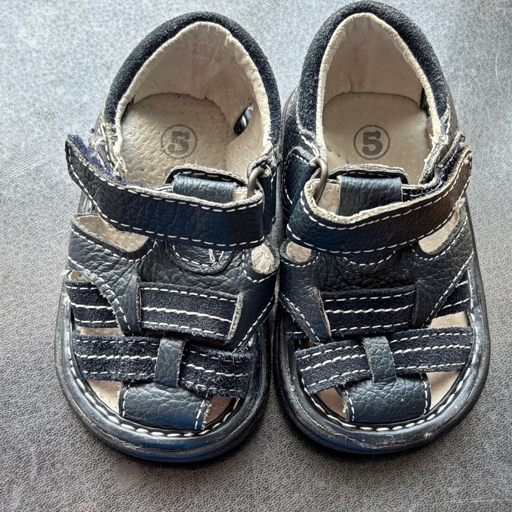 Children's Navy Blue Closed-Toe Hook-and-Loop Sandals